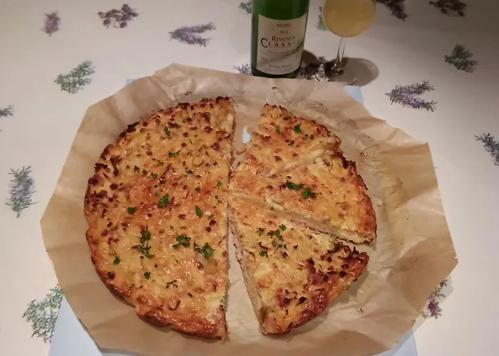 Weingut U. Gastehaus Menten Bed & Breakfast Briedel