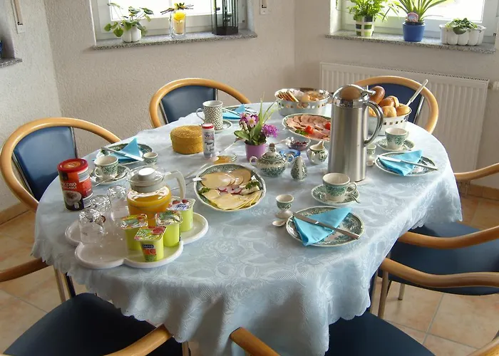 Weingut U. Gastehaus Menten Bed & Breakfast 3*