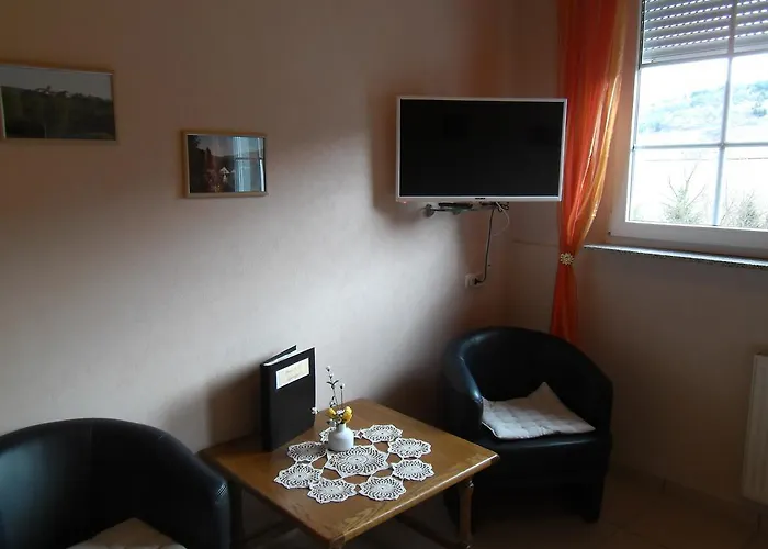 Weingut U. Gastehaus Menten 3* Briedel